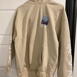 Japanese Hoodie Men’s size large, Smoke Free Home
